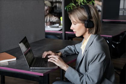 The Virtual Assistant Revolution: How Technology is Shaping Remote Work